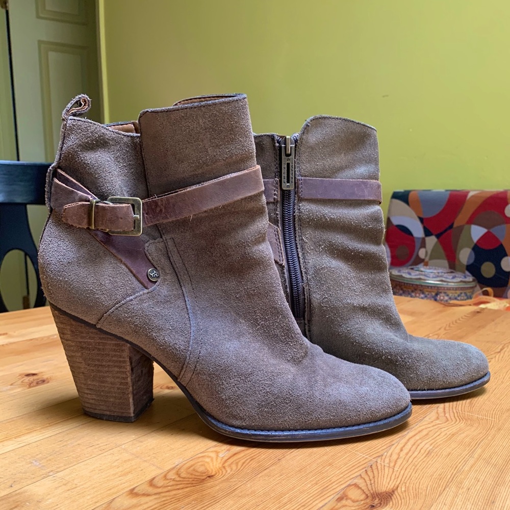 Ivanka Trump Suede Booties Boots size 10